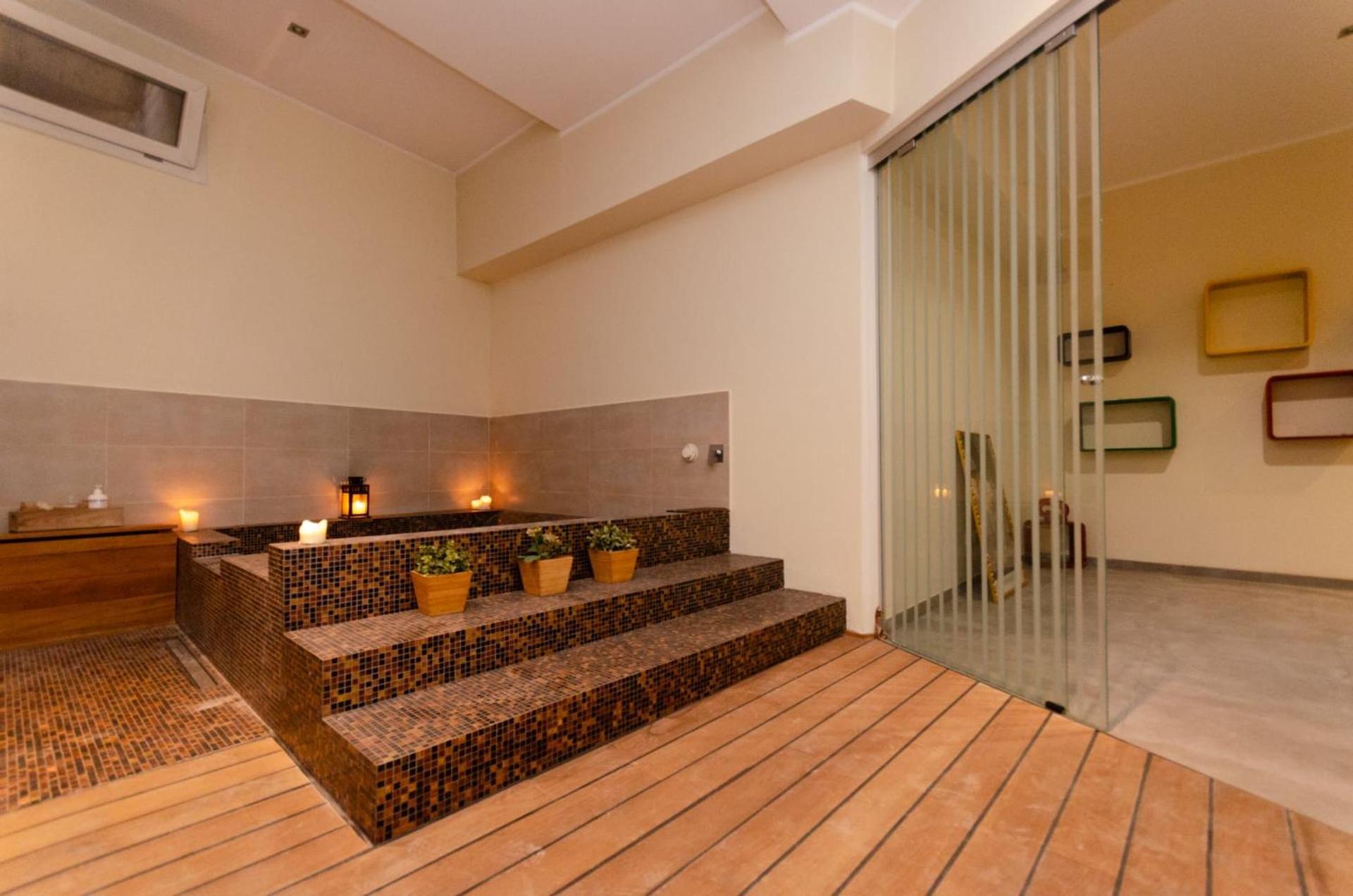 Luxury 3 Fiat, Ariberto Home, Tra Centro Storico Di E Navigli, Con Spaziosa Jacuzzi * Mailand