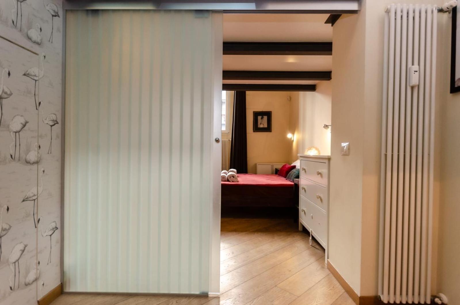 Apartment Luxury 3 Fiat, Ariberto Home, Tra Centro Storico Di E Navigli, Con Spaziosa Jacuzzi *