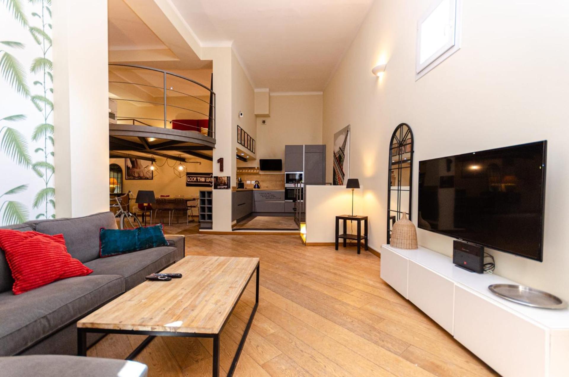 Luxury 3 Fiat, Ariberto Home, Tra Centro Storico Di E Navigli, Con Spaziosa Jacuzzi *