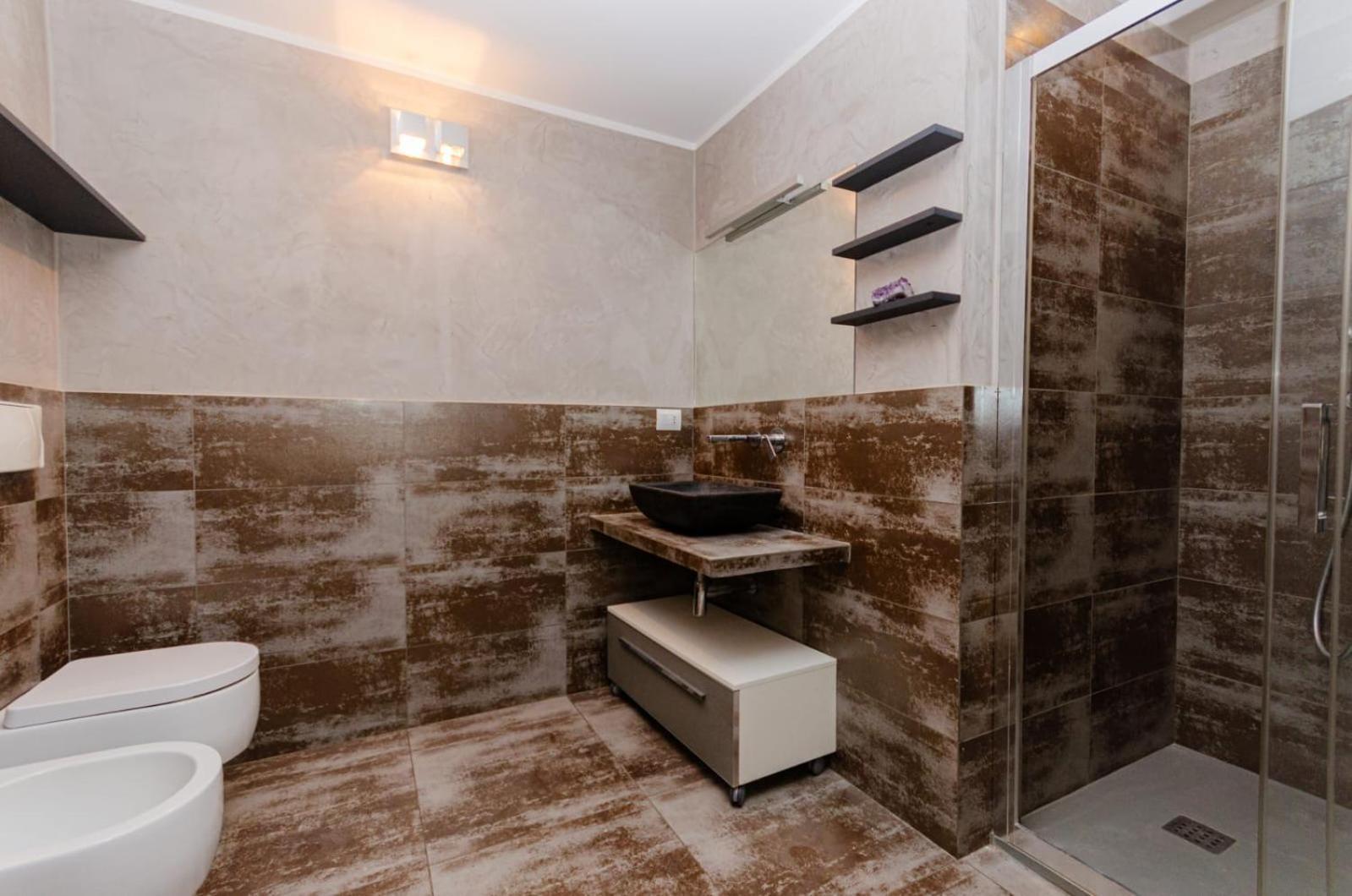 Luxury 3 Fiat, Ariberto Home, Tra Centro Storico Di E Navigli, Con Spaziosa Jacuzzi Apartment