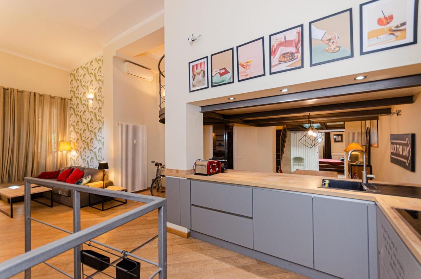 Apartment Luxury 3 Fiat, Ariberto Home, Tra Centro Storico Di E Navigli, Con Spaziosa Jacuzzi Mailand