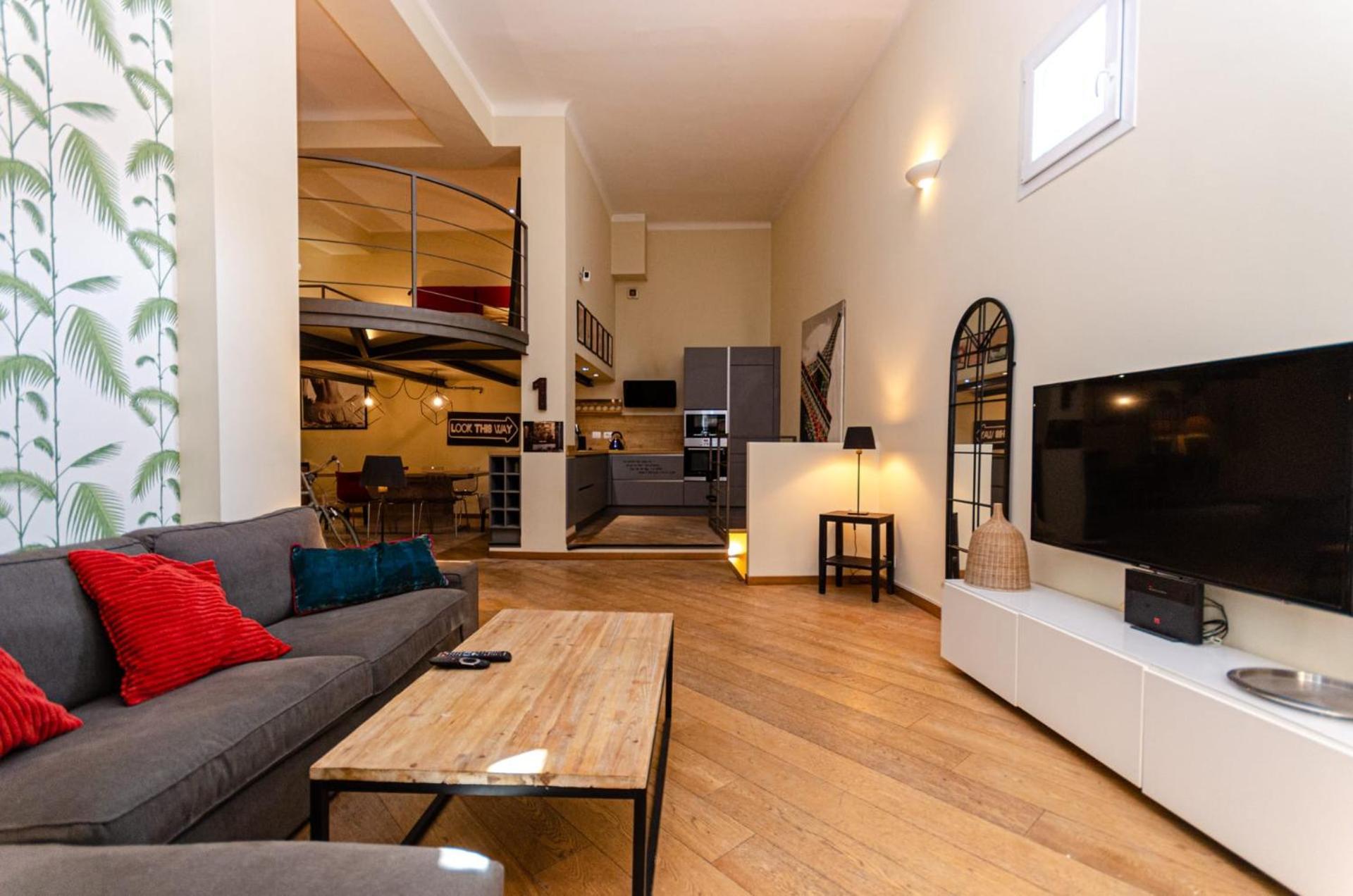 Apartment Luxury 3 Fiat, Ariberto Home, Tra Centro Storico Di E Navigli, Con Spaziosa Jacuzzi Mailand