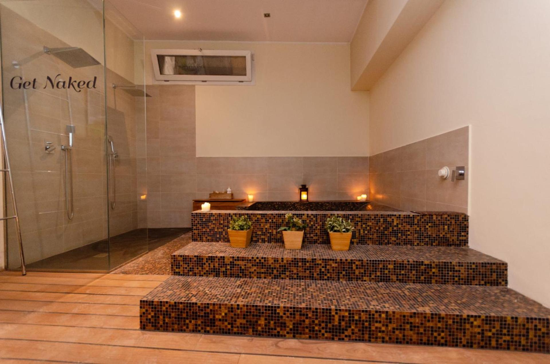 Luxury 3 Fiat, Ariberto Home, Tra Centro Storico Di E Navigli, Con Spaziosa Jacuzzi Apartment *